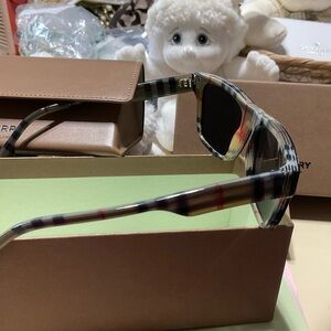 Burberry Black Sunglasses Sleek Design NWT